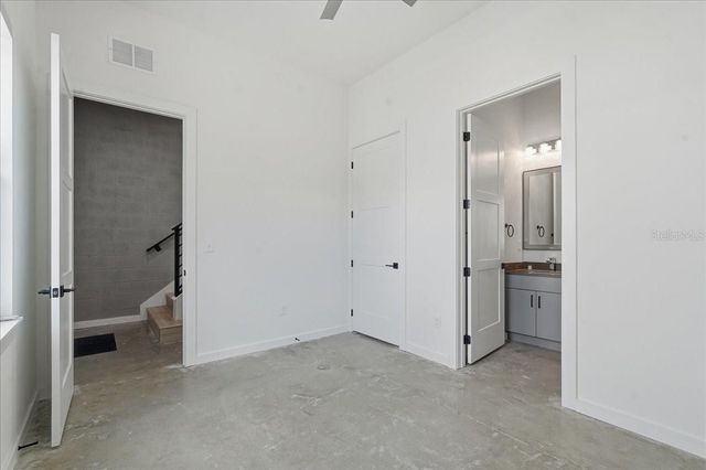 1218 E KAY STREET 8, Tampa, FL 33602