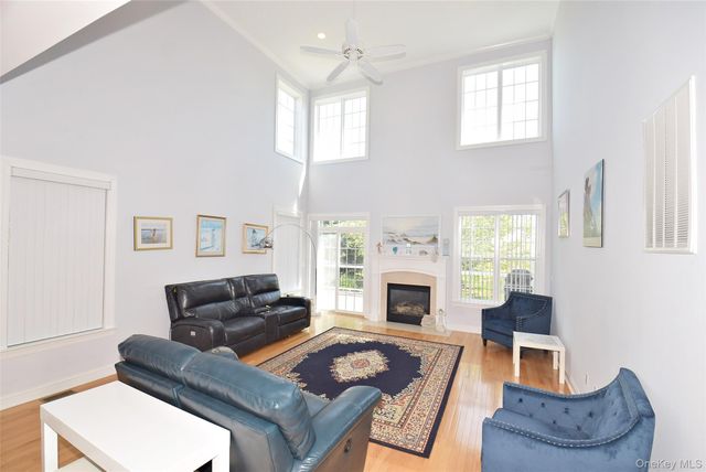56 Foxglove Row, Aquebogue, NY 11901