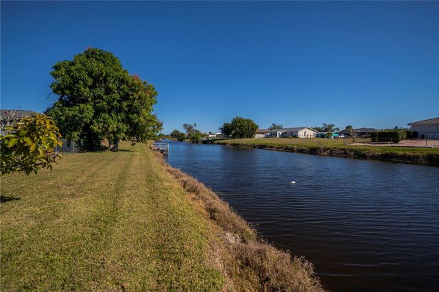 242 ANNAPOLIS LANE, Rotonda West, FL 33947