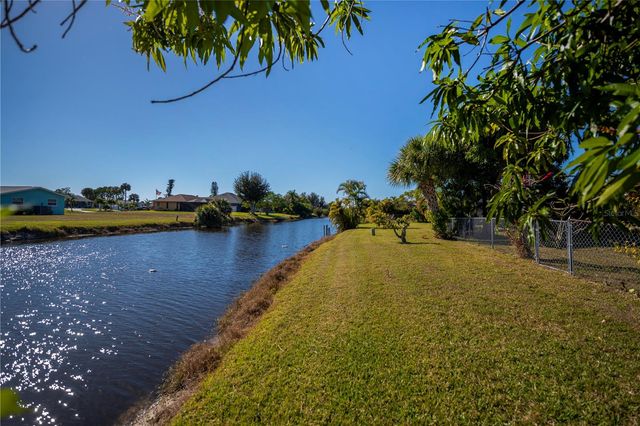 242 ANNAPOLIS LANE, Rotonda West, FL 33947