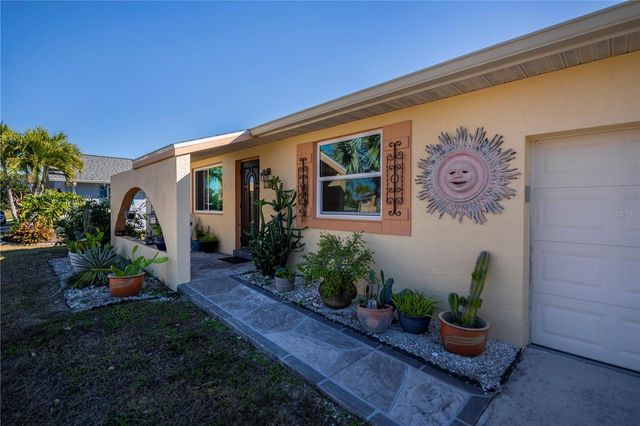 242 ANNAPOLIS LANE, Rotonda West, FL 33947