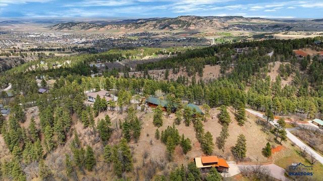 313 OAK RIDGE RD, Spearfish, SD 57783