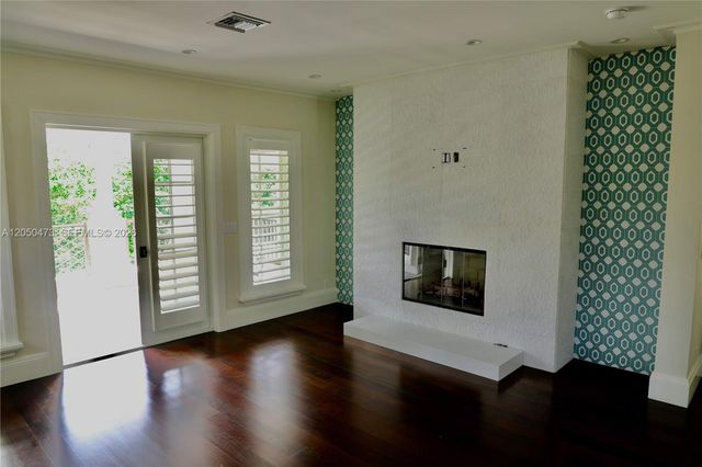 277 Marinero Court, Coral Gables, FL 33143