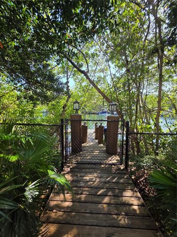 277 Marinero Court, Coral Gables, FL 33143