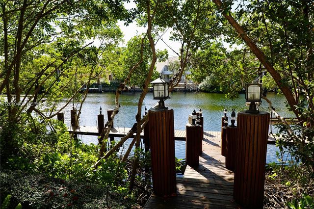 277 Marinero Court, Coral Gables, FL 33143
