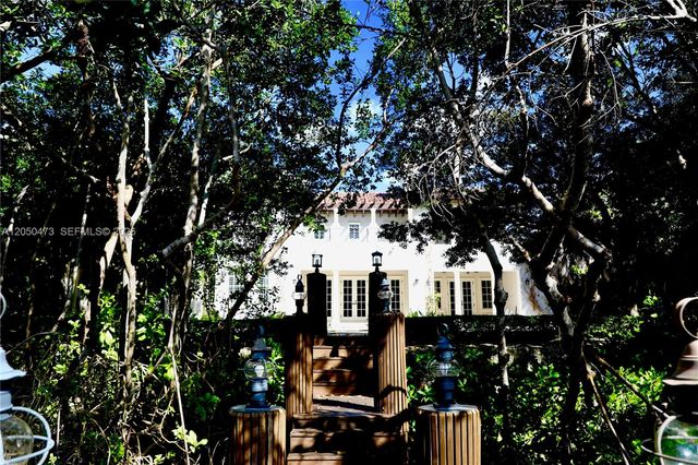 277 Marinero Court, Coral Gables, FL 33143