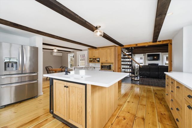 36 River Street, Greenville, NH 03048