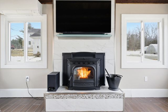 36 River Street, Greenville, NH 03048