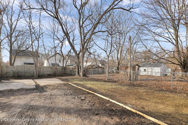 612 Lathrop Street, Lansing, MI 48912