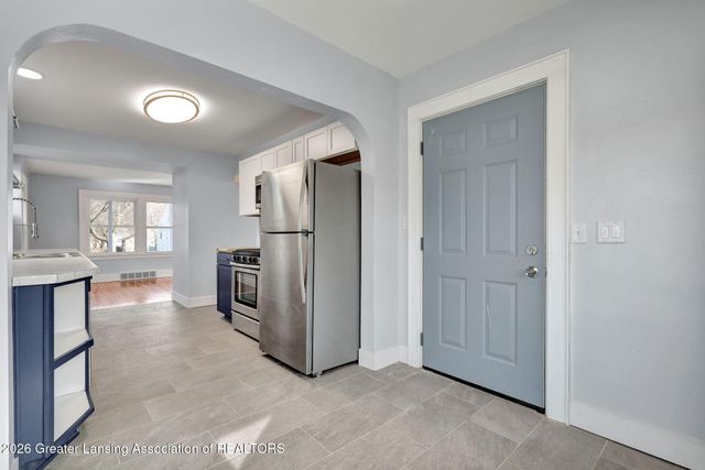 612 Lathrop Street, Lansing, MI 48912