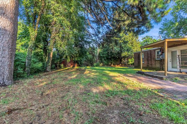 3996 CANTERBURY DR, Memphis, TN 38122