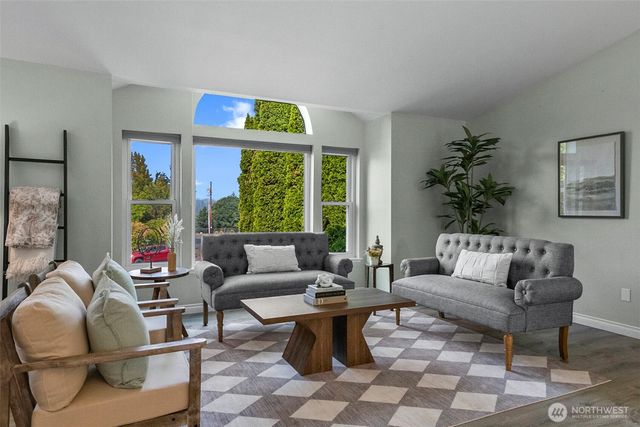 302 18th Place, Snohomish, WA 98290