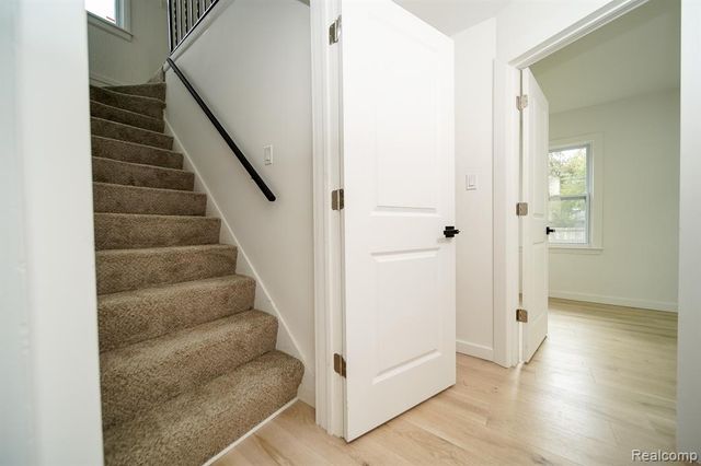 20048 Washtenaw Street, Harper Woods, MI 48225