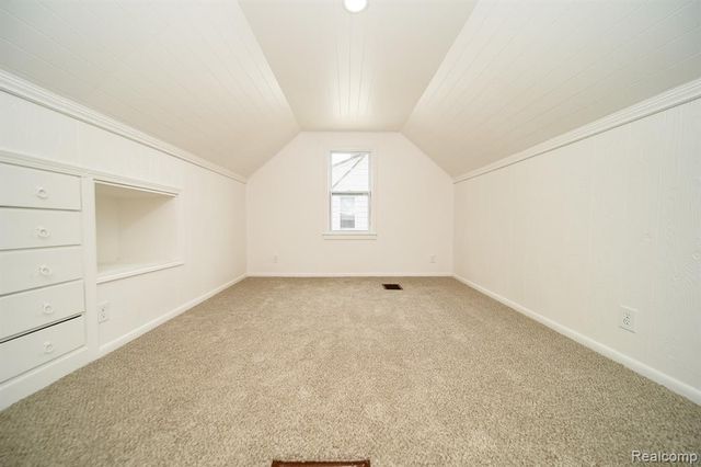 20048 Washtenaw Street, Harper Woods, MI 48225