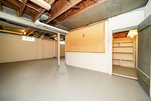 20048 Washtenaw Street, Harper Woods, MI 48225