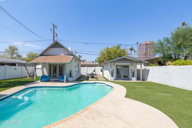 70 W LYNWOOD Street, Phoenix, AZ 85003