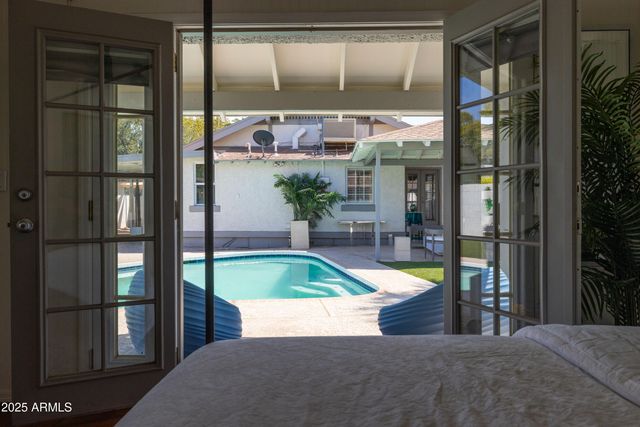 70 W LYNWOOD Street, Phoenix, AZ 85003