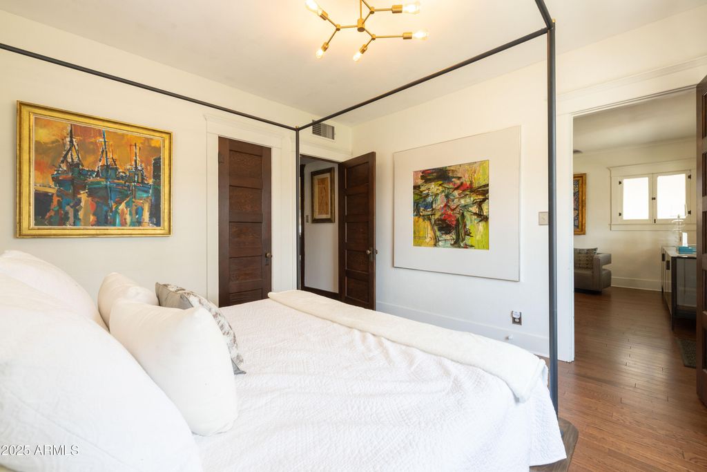 Image 26 of property listing at 70 W LYNWOOD Street, Phoenix, AZ 85003