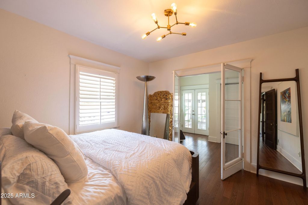 Image 30 of property listing at 70 W LYNWOOD Street, Phoenix, AZ 85003