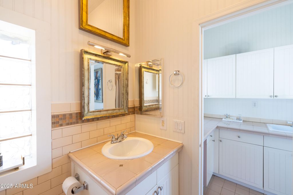 Image 61 of property listing at 70 W LYNWOOD Street, Phoenix, AZ 85003