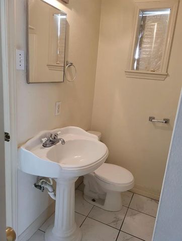 924 Kelley Street, Houston, TX 77009