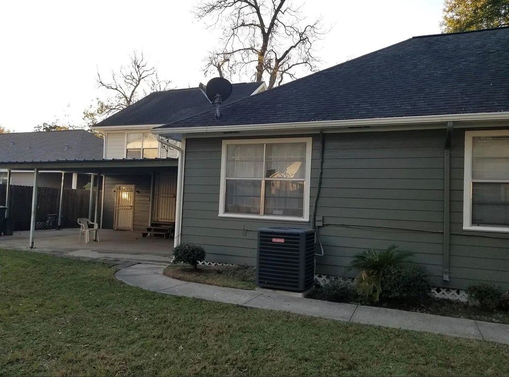 924 Kelley Street, Houston, TX 77009