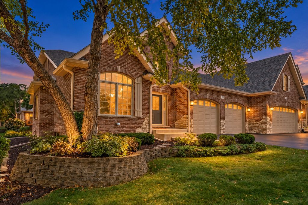 701 Kelly Court, Roselle, IL 60172 — exterior