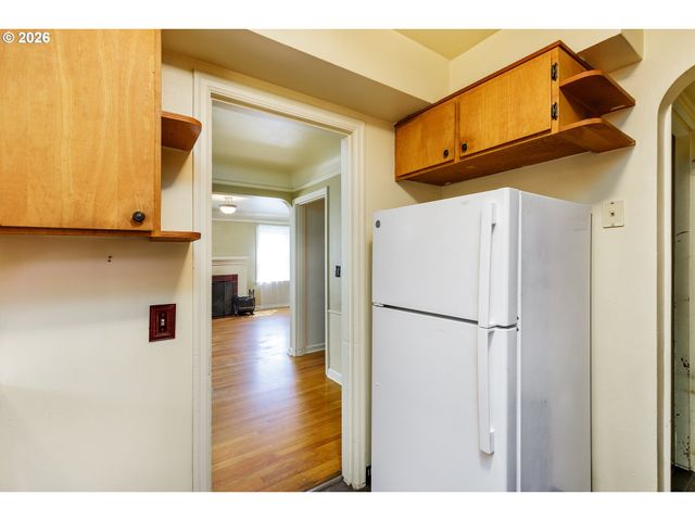 232 Ne RUSSET St, Portland, OR 97211