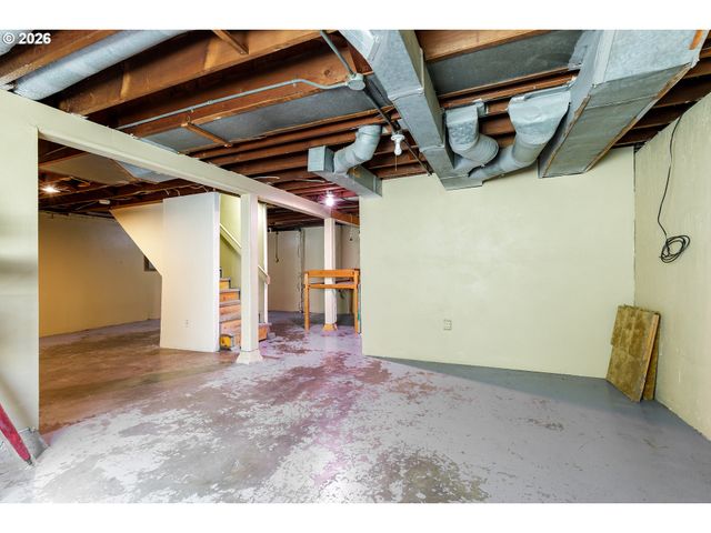 232 Ne RUSSET St, Portland, OR 97211