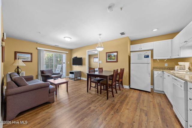 490 Little River Farm Boulevard 101a, Carthage, NC 28327