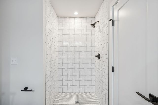 200 Raymond St Unit 3, Nashville, TN 37211