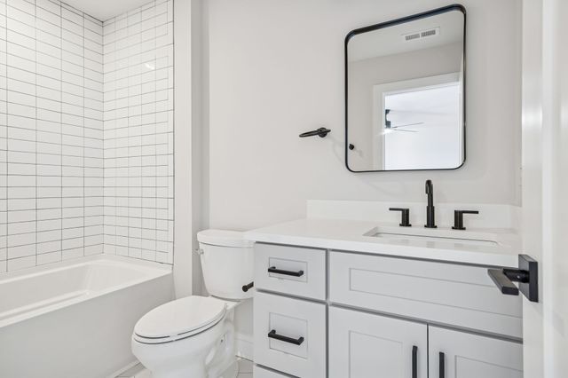 200 Raymond St Unit 3, Nashville, TN 37211