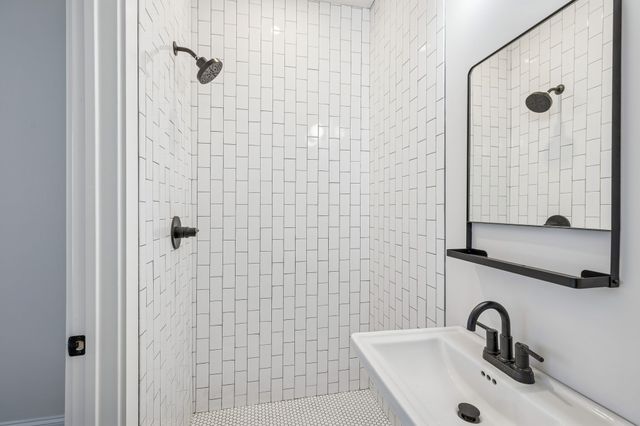 200 Raymond St Unit 3, Nashville, TN 37211