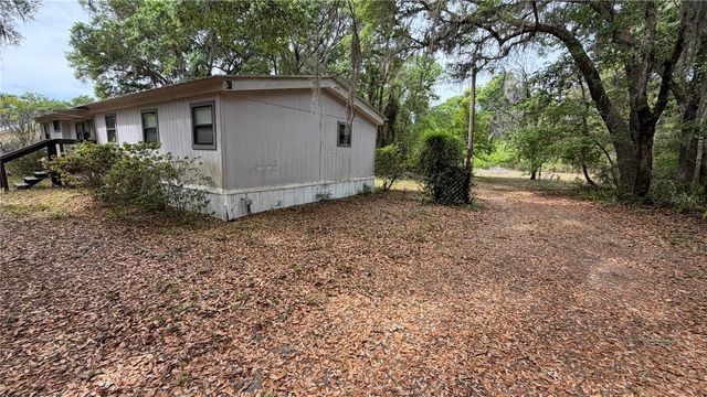 7526 NE 221ST STREET, Melrose, FL 32666