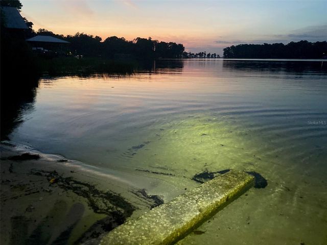 7526 NE 221ST STREET, Melrose, FL 32666