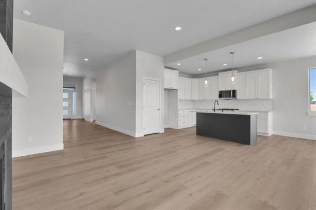 1109-29 N Country Club Dr, Deer Park, WA 99006