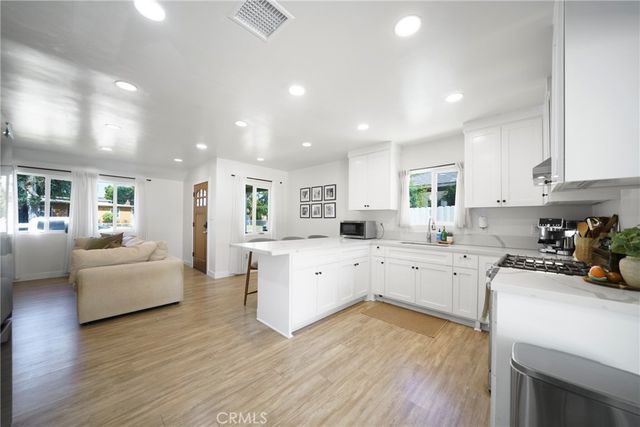 412 S Bedford, La Habra, CA 90631