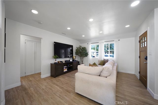 412 S Bedford, La Habra, CA 90631