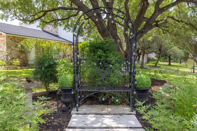 10507 Plumewood DR, Austin, TX 78750