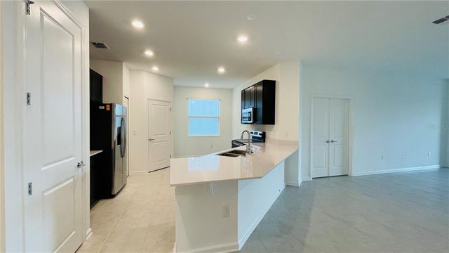 905 CITRUS RESERVE BOULEVARD, Davenport, FL 33837