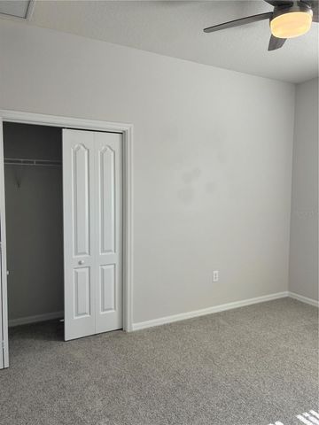 31318 HEATHERSTONE DR, Wesley Chapel, FL 33543