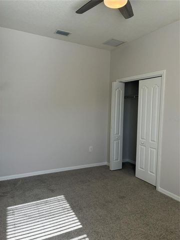 31318 HEATHERSTONE DR, Wesley Chapel, FL 33543