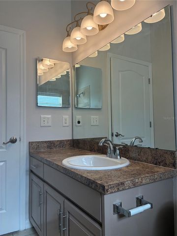 31318 HEATHERSTONE DR, Wesley Chapel, FL 33543