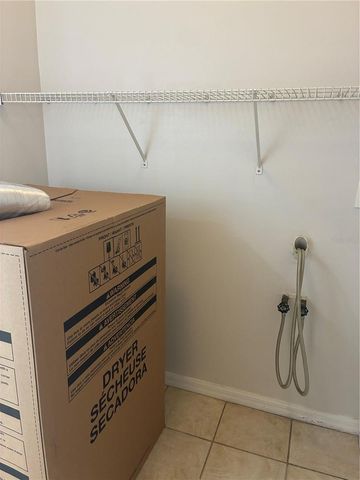 31318 HEATHERSTONE DR, Wesley Chapel, FL 33543