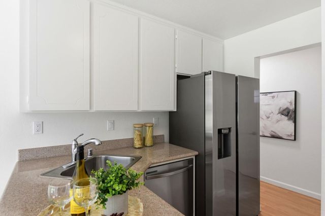 2567 Easton Lane 27, San Jose, CA 95133