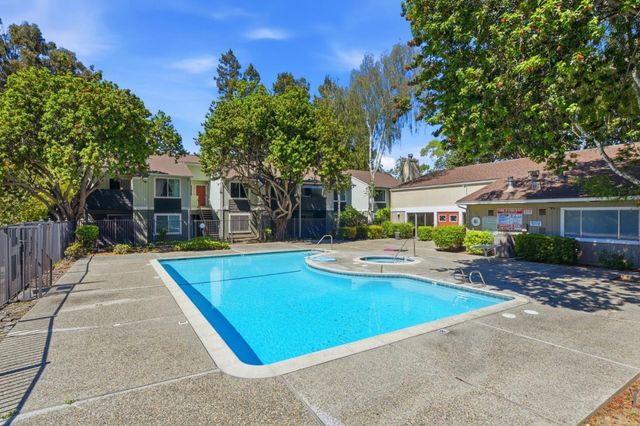 2567 Easton Lane 27, San Jose, CA 95133