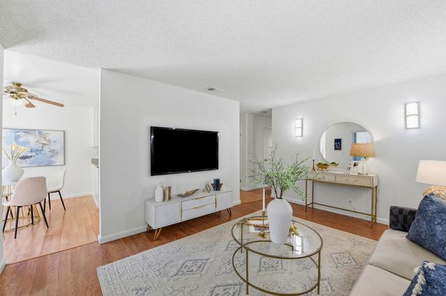 2567 Easton Lane 27, San Jose, CA 95133