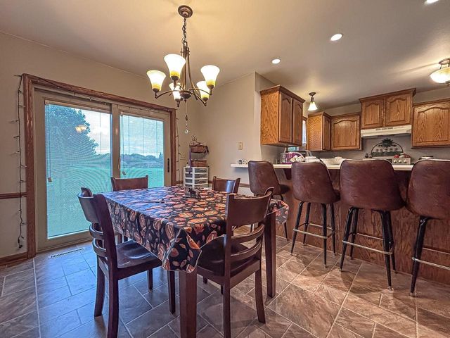 N73W15494 Paseo LANE, Menomonee Falls, WI 53051
