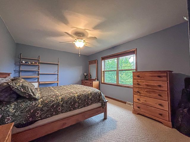 N73W15494 Paseo LANE, Menomonee Falls, WI 53051