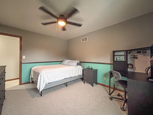 N73W15494 Paseo LANE, Menomonee Falls, WI 53051